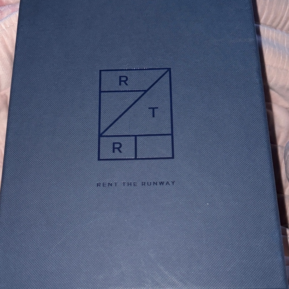 Elegant Blue and Silver Chain Necklace - Picture 2 of 2